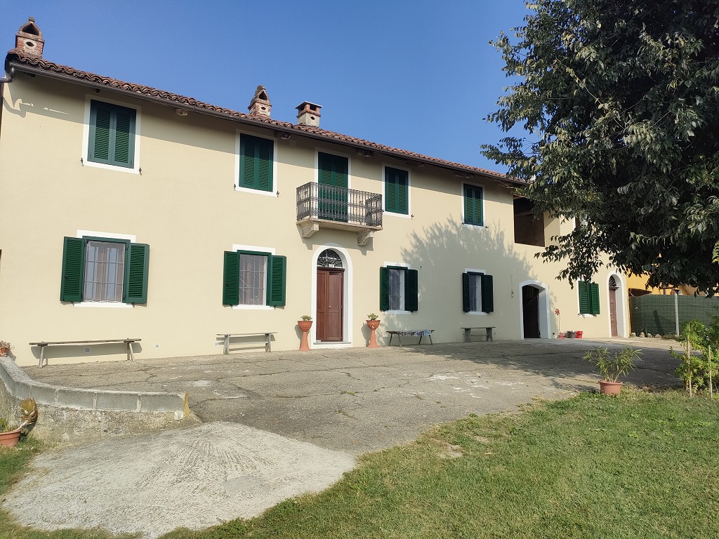 cascina ristrutturata a Cortazzone